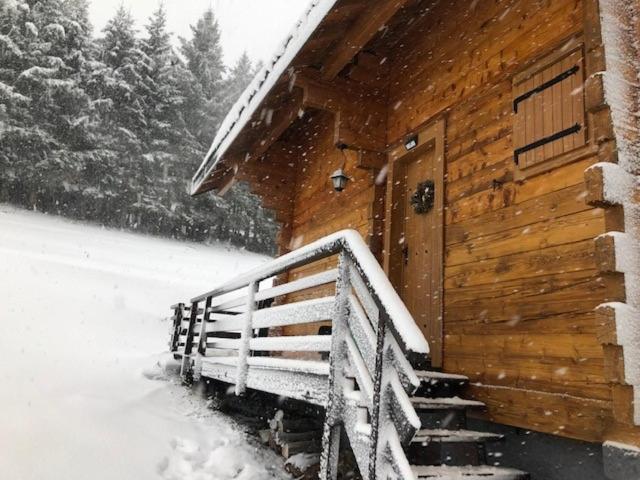 6 Personnes Sur Piste Chalet